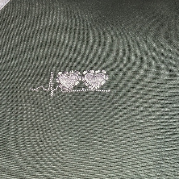 Gently Loved Scrubs by Reina Uniforms - Picture 2 of 6